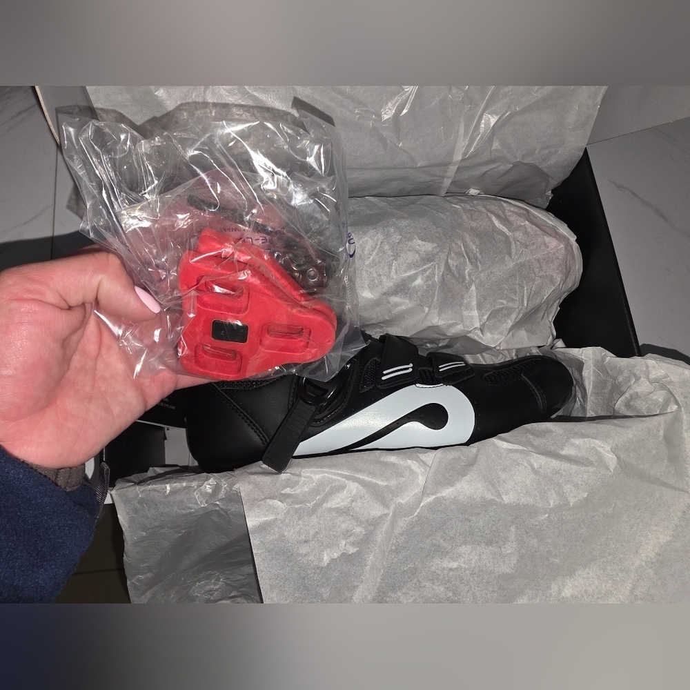 🆕️ Peloton Cycling Shoes | BRAND NEW - Picture 7 of 7